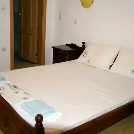 Lazur Apartment